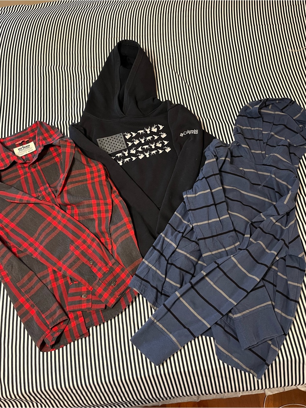 Boys Tops - Size M/L